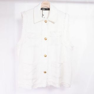 ザラ(ZARA)のZARA ザラ　ジレ　白　Ｌ　タグ付き(カットソー(半袖/袖なし))