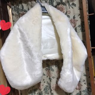 ファーショール 白 ホワイト✨激安✨今月末までのセール価格✨