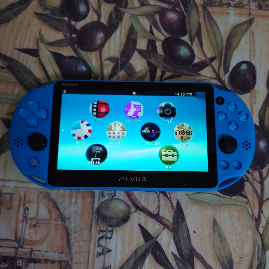 PlayStation Vita(プレイステーションヴィータ)のPlayStation®VitaPCH-2000シリーズアクアブルー エンタメ/ホビーのゲームソフト/ゲーム機本体(携帯用ゲーム機本体)の商品写真