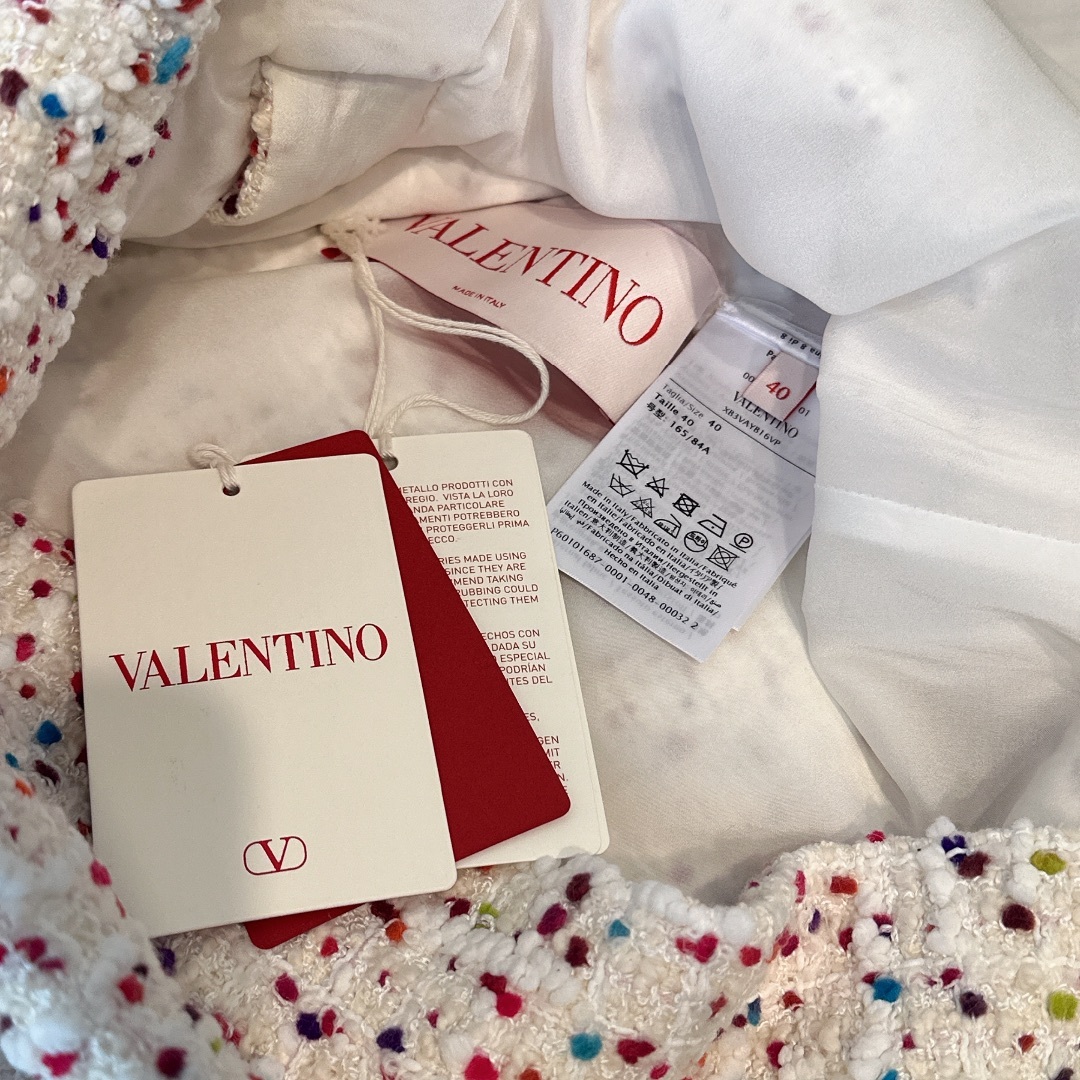 GIANNI VALENTINO(ジャンニバレンチノ)のValentino ツイード ワンピース レディースのワンピース(ミニワンピース)の商品写真