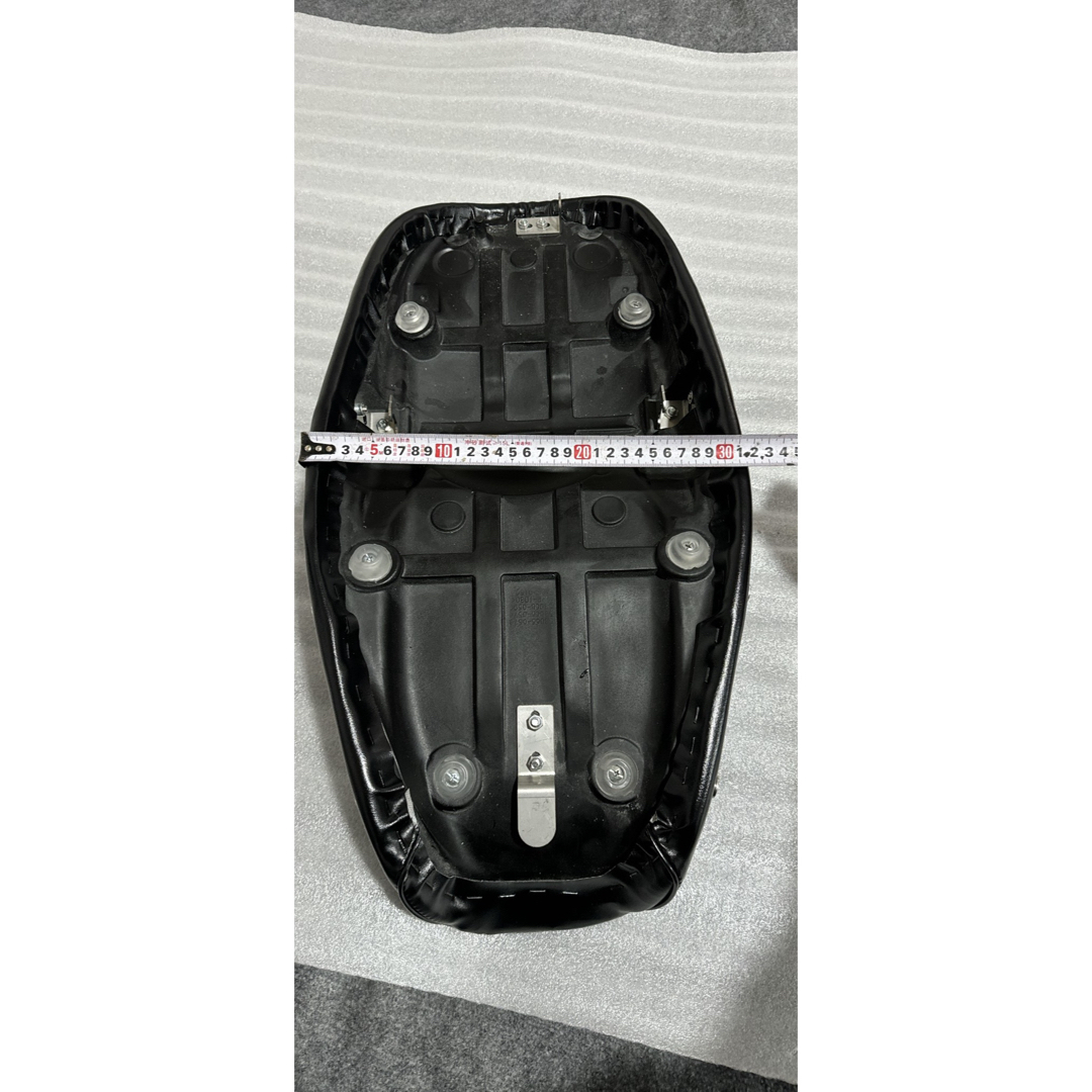 セール カワサキ z900rs シート タックロールシート TYPE 1 新品 セール カワサキ z900rs シート タックロールシート TYPE 1 新品