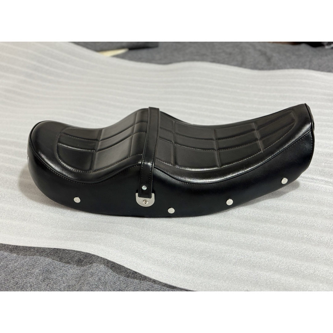 セール カワサキ z900rs シート タックロールシート TYPE 1 新品 セール カワサキ z900rs シート タックロールシート TYPE 1 新品