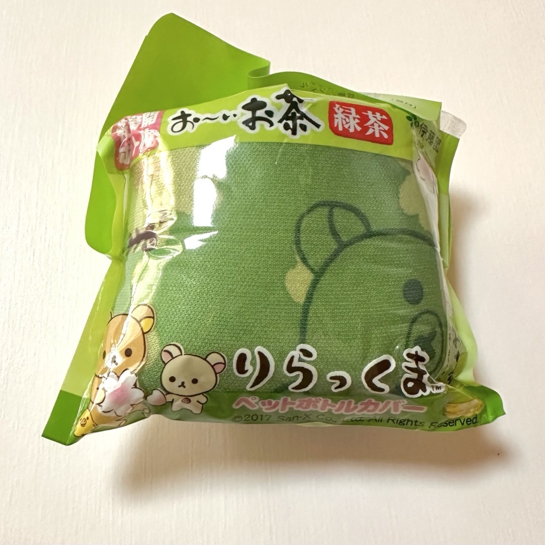 伊藤園(イトウエン)の【新品・未使用】伊藤園 おーいお茶 ペットボトルカバー 5種とミニボールペン エンタメ/ホビーのおもちゃ/ぬいぐるみ(キャラクターグッズ)の商品写真