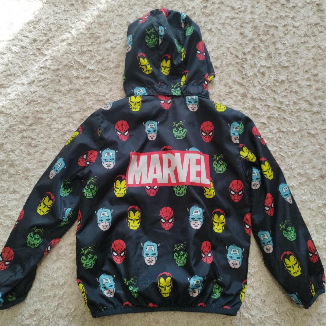 H&M(エイチアンドエム)の値下げ中！ナイロンパーカー　スパイダーマン キッズ/ベビー/マタニティのキッズ服男の子用(90cm~)(ジャケット/上着)の商品写真