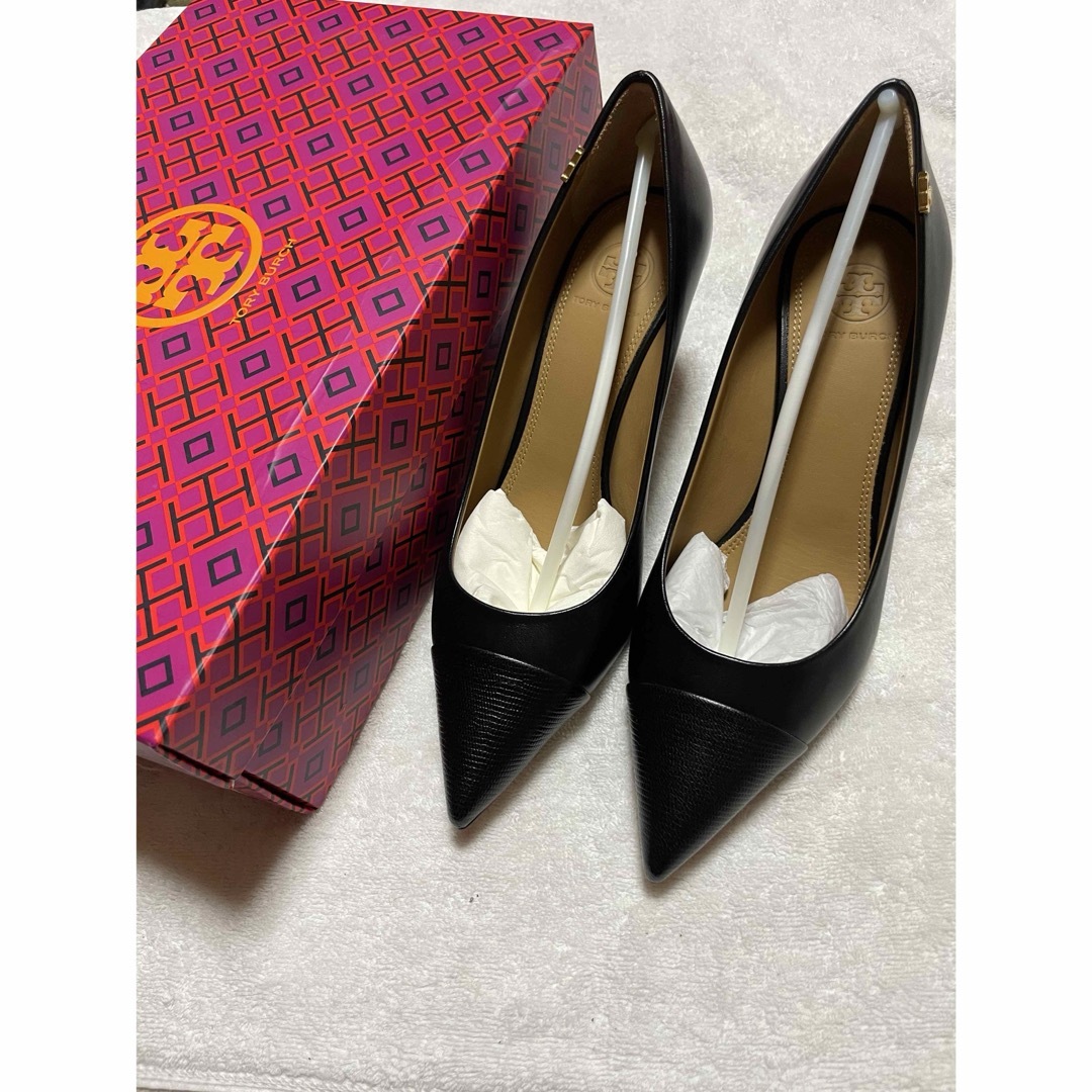 Tory Burch(トリーバーチ)のトリーバーチ　ハイヒールパンプス　黒　新品 レディースの靴/シューズ(ハイヒール/パンプス)の商品写真