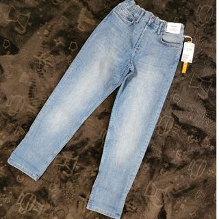 エイチアンドエイチ(H&H)の新品　未使用　H&M　キッズ　ストレート　ジーンズ　140(パンツ/スパッツ)