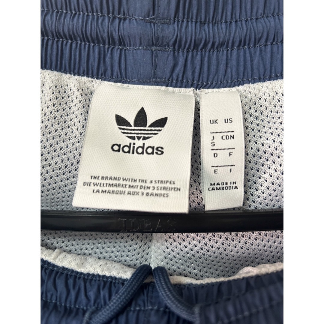 Originals（adidas）(オリジナルス)の☆adidas 青　ビックトレフォイルブルゾンナイロンジャケット　セットアップ メンズのトップス(スウェット)の商品写真