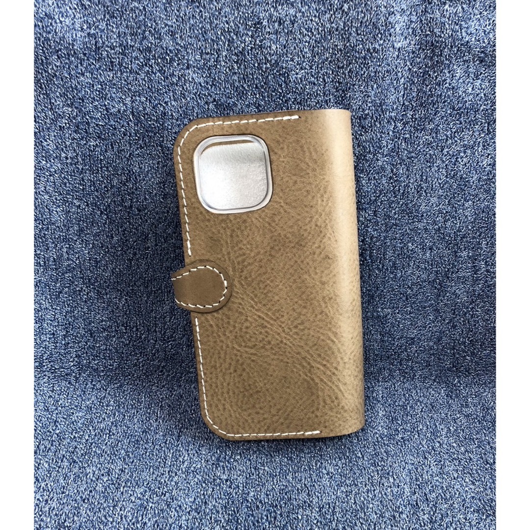 REVERSO革　iPhone15ケース ハンドメイドのスマホケース/アクセサリー(スマホケース)の商品写真