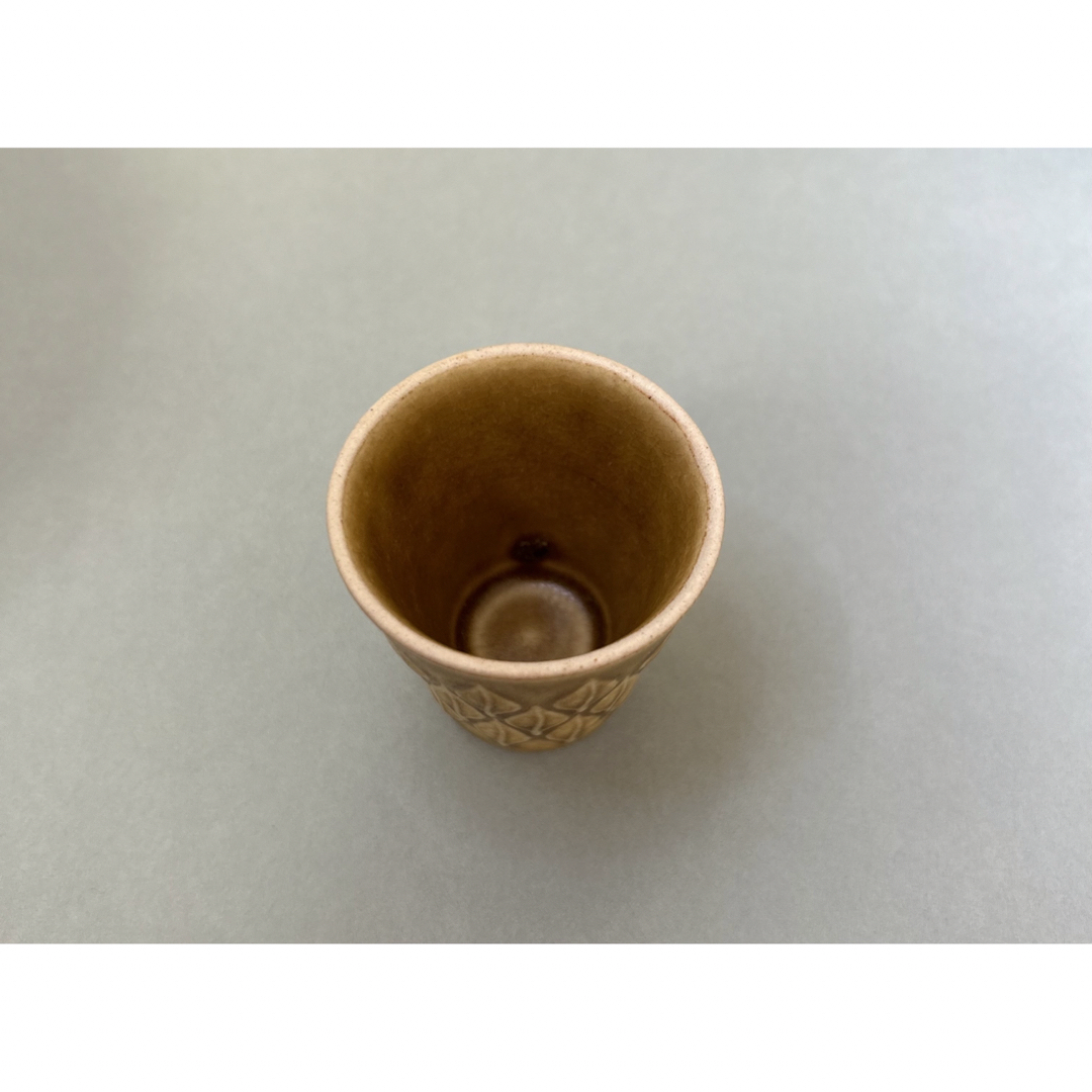 レリーフ　エッグカップ　2個セットクイストゴー インテリア/住まい/日用品のキッチン/食器(食器)の商品写真