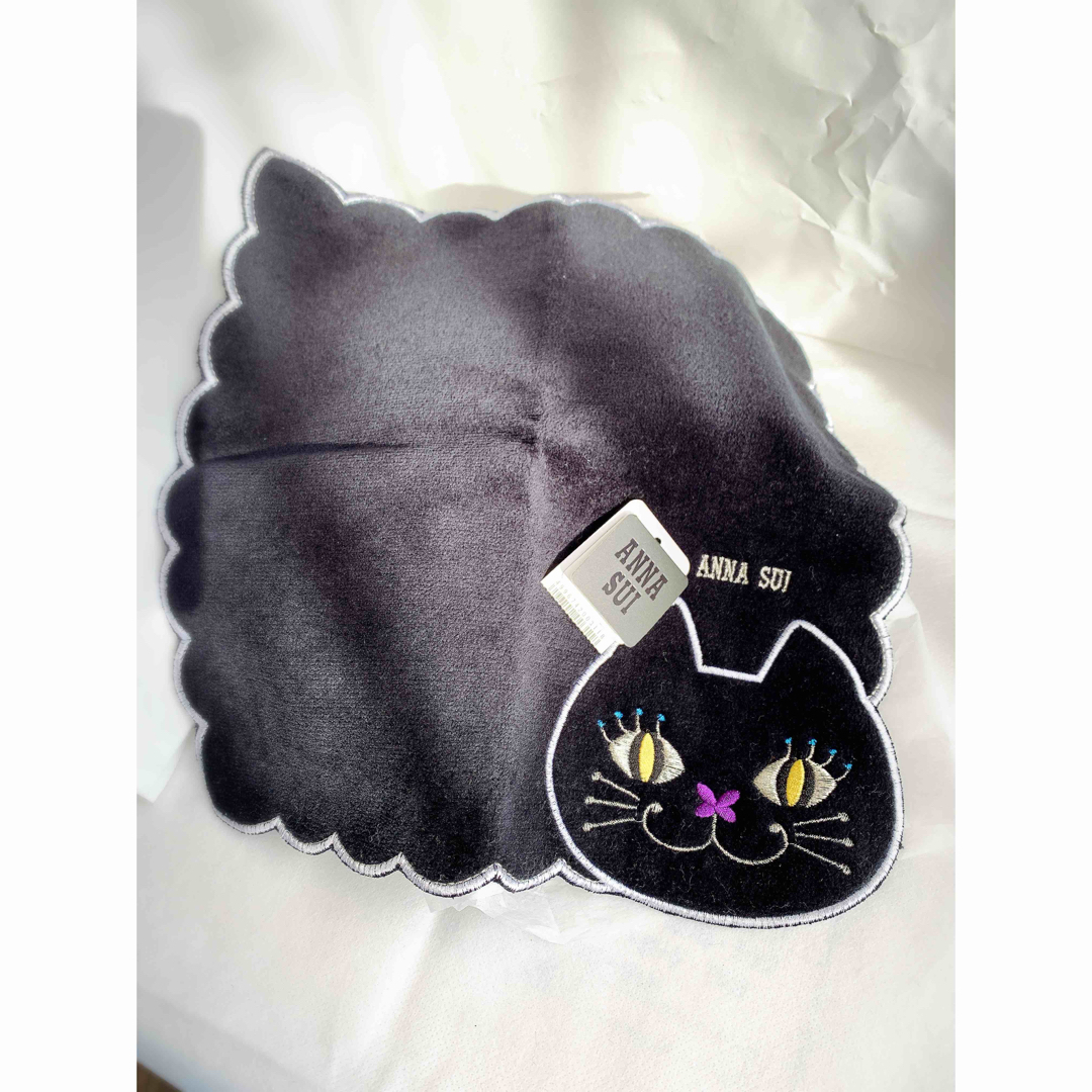 ANNA SUI(アナスイ)の【お値下げしました！】アナスイ ネコ刺繍タオルハンカチ 9502 ブラック レディースのファッション小物(ハンカチ)の商品写真