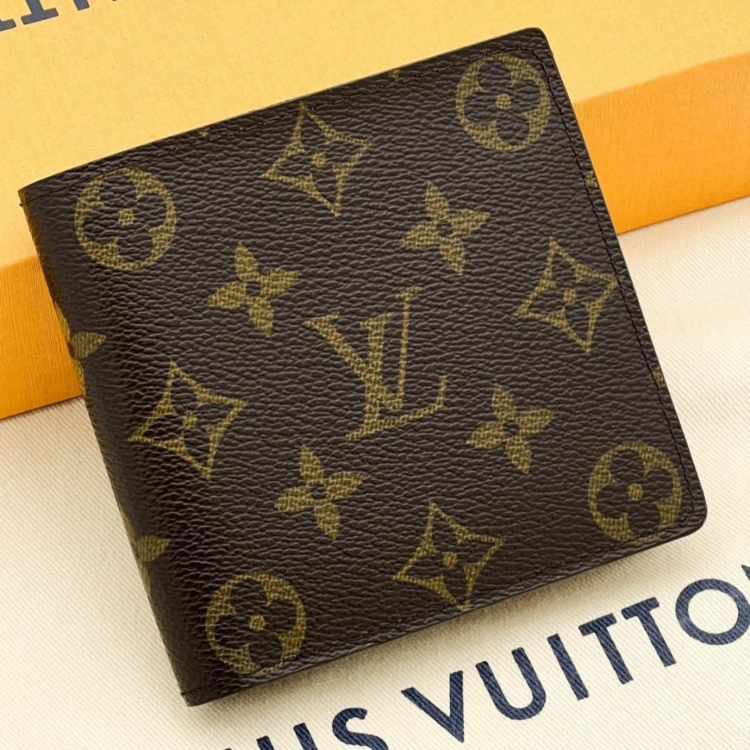 LOUIS VUITTON(ルイヴィトン)の大人気❣ヴィトン モノグラム ポルトフォイユ マルコ 二つ折り 財布 レディースのファッション小物(財布)の商品写真