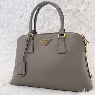 PRADA - カード付 PRADA プラダ 三角ロゴ 金具 レザー 本革 ナイロン