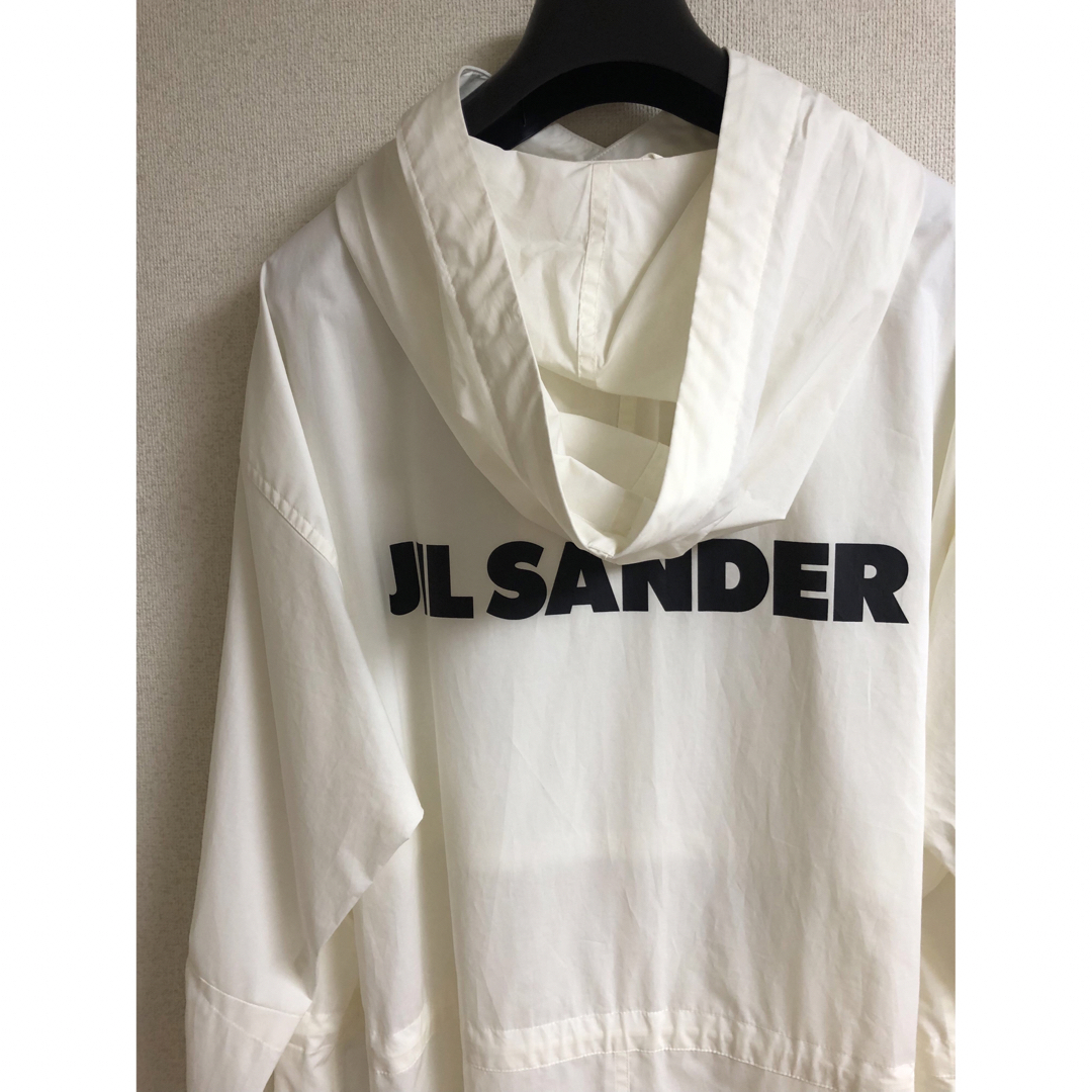 Jil Sander(ジルサンダー)の★新品未使用 タグ付き★ ジルサンダー  バックロゴプリント　モッズコート メンズのジャケット/アウター(モッズコート)の商品写真