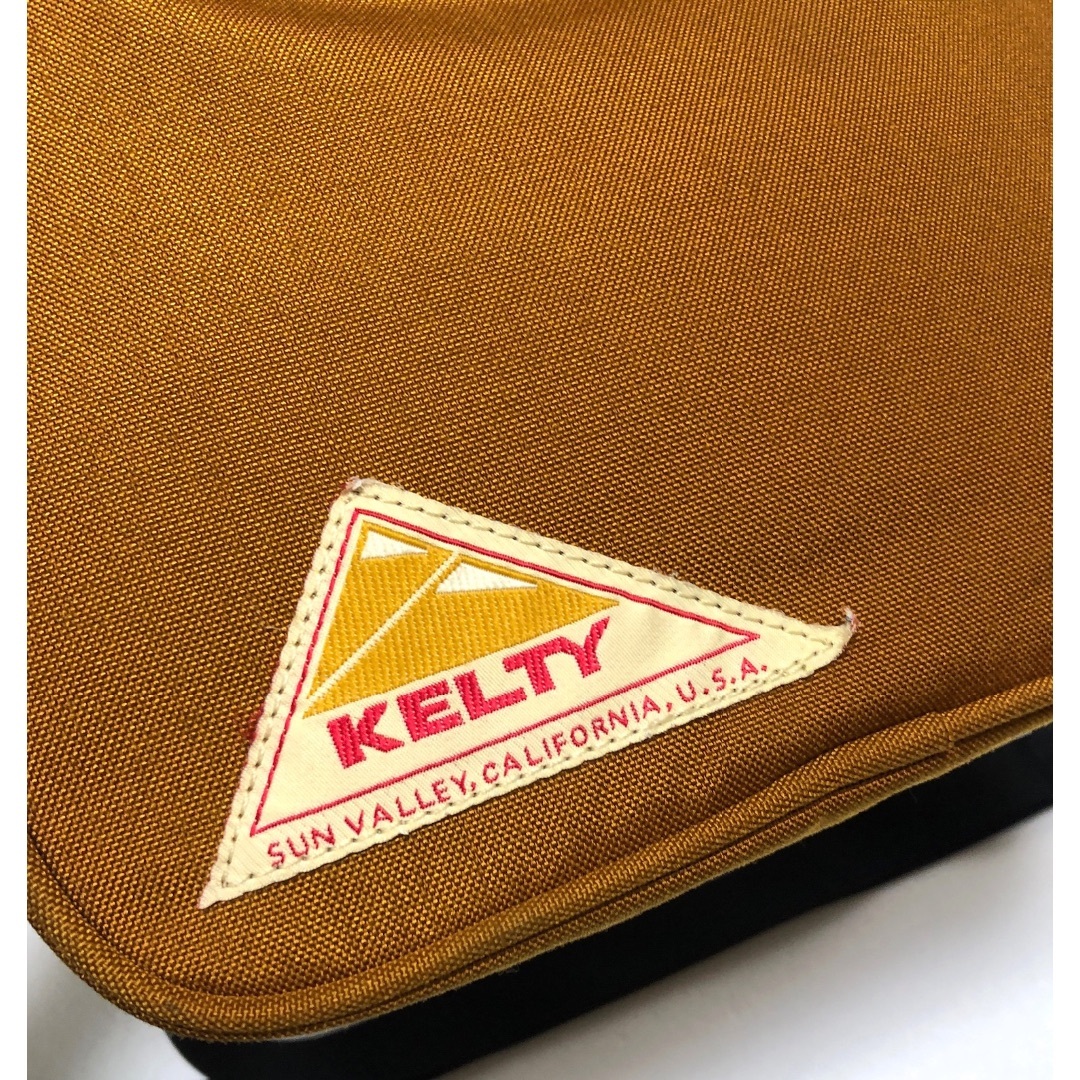 KELTY(ケルティ)のKELTY ケルティ 2402133 ショルダーバッグ キャメル スクエア レディースのバッグ(ショルダーバッグ)の商品写真