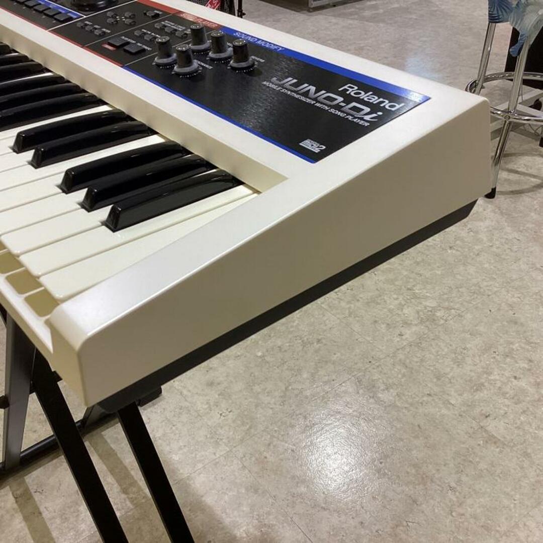 値下げ可能!!Roland JUNO-Di モバイルシンセサイザー 遊べる 61鍵 値下げ可能!!Roland JUNO-Di モバイルシンセサイザー 遊べる 61鍵