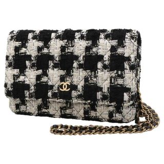 シャネル(CHANEL)のシャネル チェーンウォレット ツイード ココマーク CHANEL 財布 黒 白(財布)