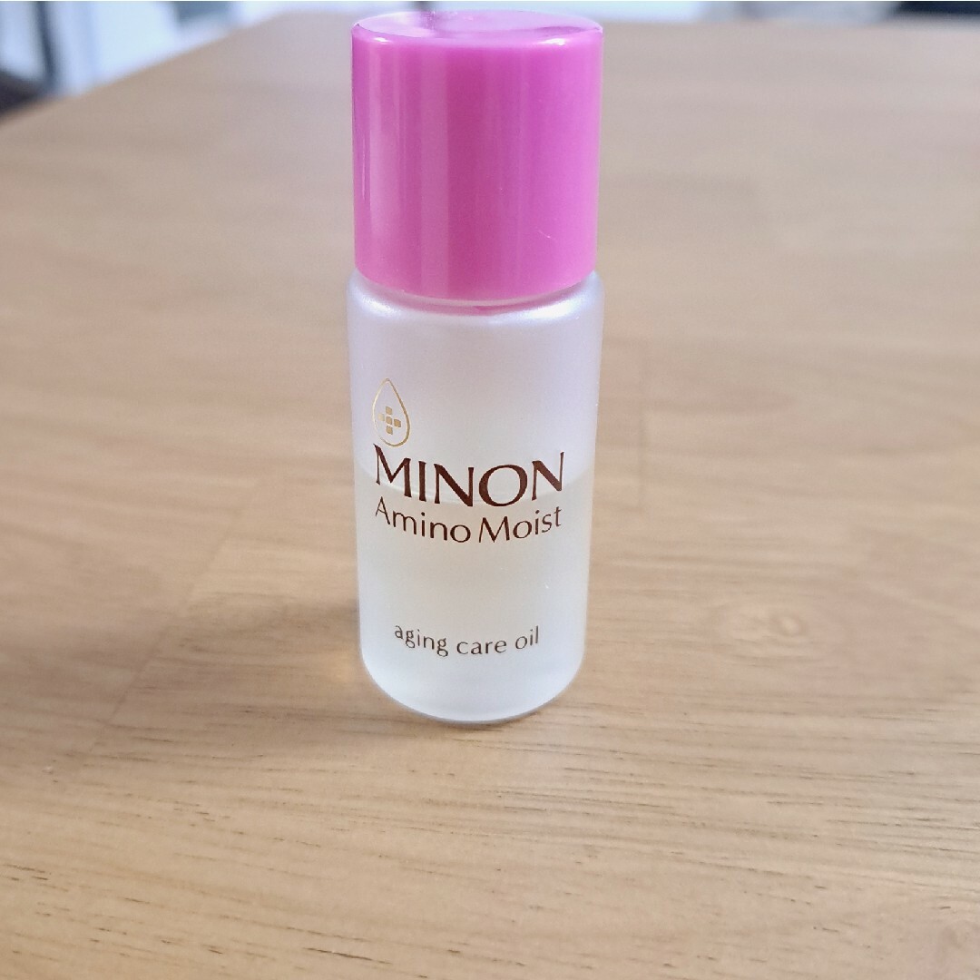 MINON(ミノン)のミノン アミノモイスト エイジングケア オイル 20ml コスメ/美容のスキンケア/基礎化粧品(美容液)の商品写真