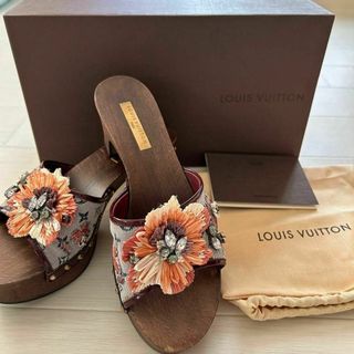 ルイヴィトン(LOUIS VUITTON)のルイヴィトン ウッド サンダル モノグラム ビジュー フラワー 36(サンダル)