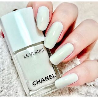 CHANEL - CHANEL シャネル ヴェルニ 711 pure white ネイル