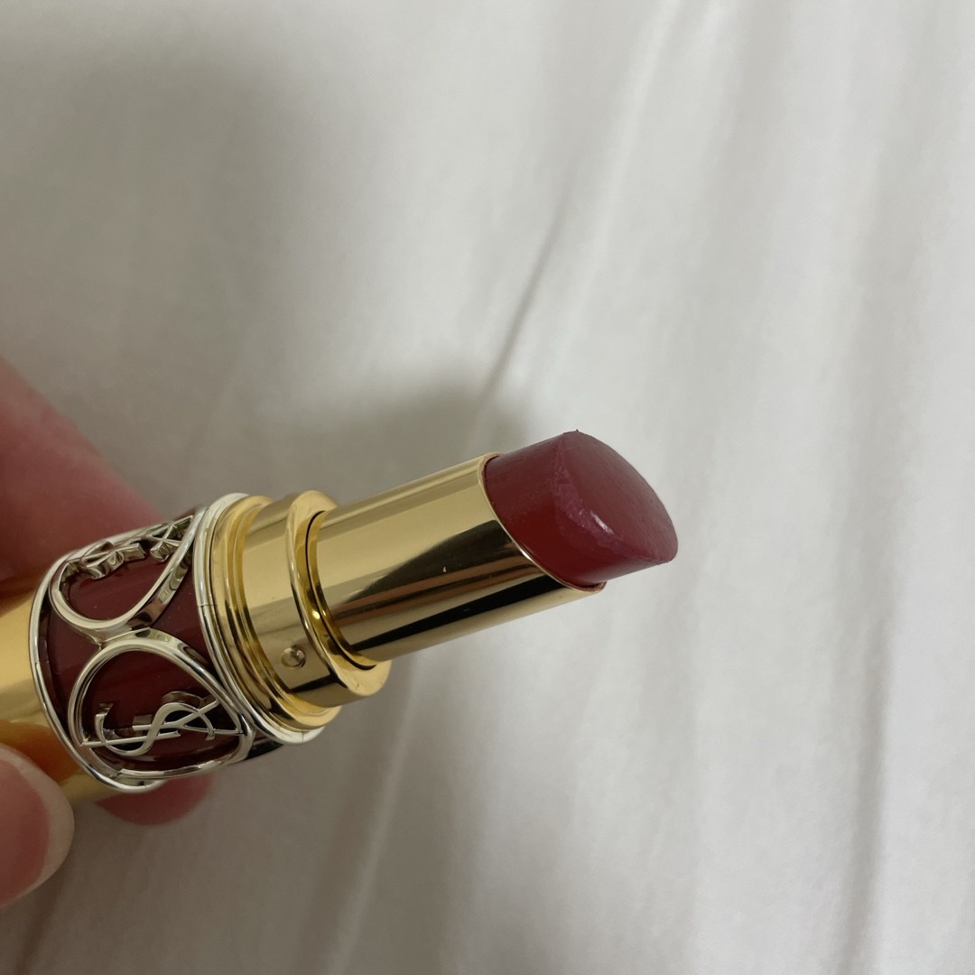 Yves Saint Laurent Beaute(イヴサンローランボーテ)のイヴ・サンローラン　ルージュヴォリュプテシャイン コスメ/美容のベースメイク/化粧品(口紅)の商品写真