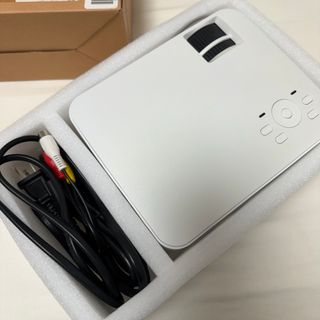 HOMPOW PORTABLE LED PROJECTOR(プロジェクター)