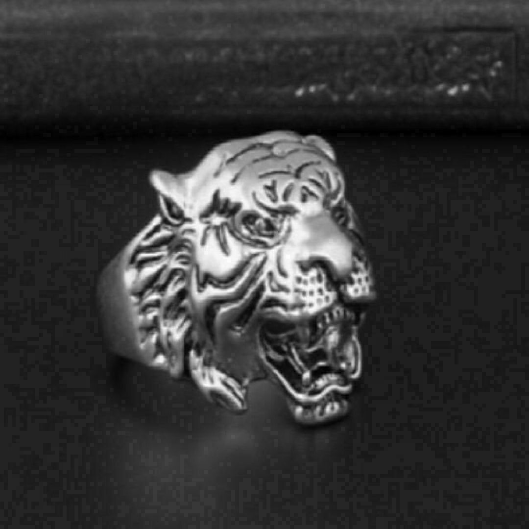 【A123】リング　メンズ　指輪　シルバー　虎　タイガー　20号 メンズのアクセサリー(リング(指輪))の商品写真