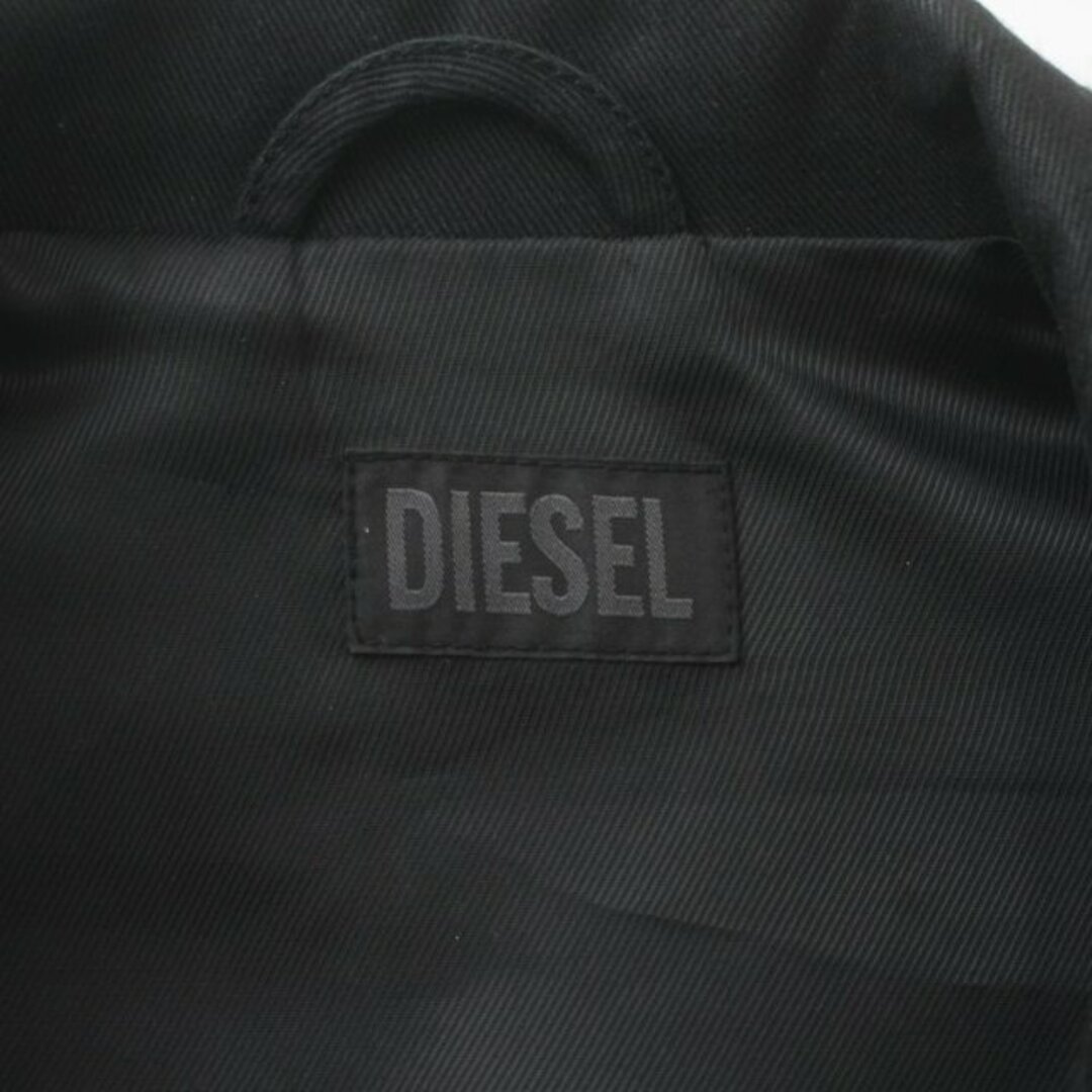 DIESEL(ディーゼル)のディーゼル フェイクファーベスト ジャケット ショート丈 ジップアップ 黒 レディースのジャケット/アウター(その他)の商品写真