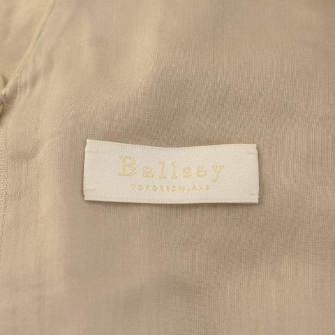 Ballsey(ボールジィ)のボールジー リネンコットンムーブVネックオールインワン 38 M ベージュ レディースのパンツ(サロペット/オーバーオール)の商品写真