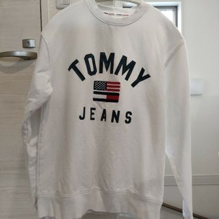 トミーヒルフィガー(TOMMY HILFIGER)のトミーヒルフィガー　スエウェット　白(スウェット)