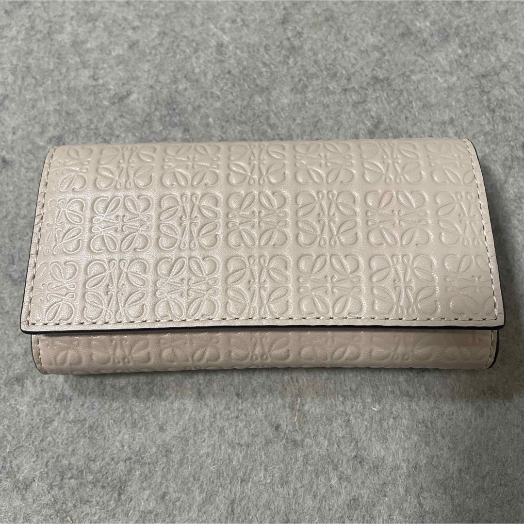 LOEWE】リピート キーケース（エンボスシルクカーフ）