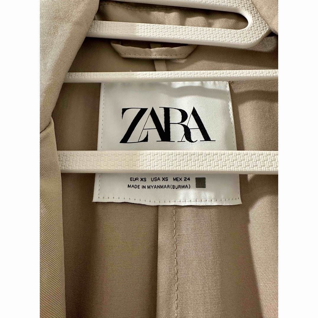 ZARA(ザラ)の未使用　ZARA  トレンチコート レディースのジャケット/アウター(トレンチコート)の商品写真