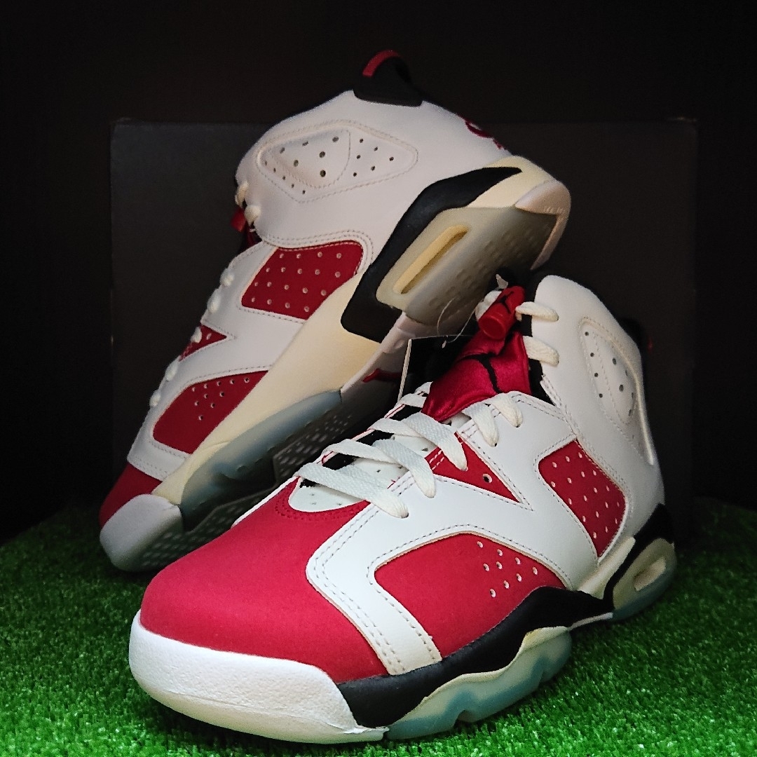 NIKE(ナイキ)の【新品未使用】★NIKE AIRJORDAN6 GS "カーマイン"★人気カラー メンズの靴/シューズ(スニーカー)の商品写真