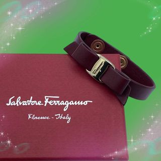 サルヴァトーレフェラガモ(Salvatore Ferragamo)の《超美品》　サルヴァトーレフェラガモ　ヴァラリボン　レザー　ブレスレット(ブレスレット/バングル)