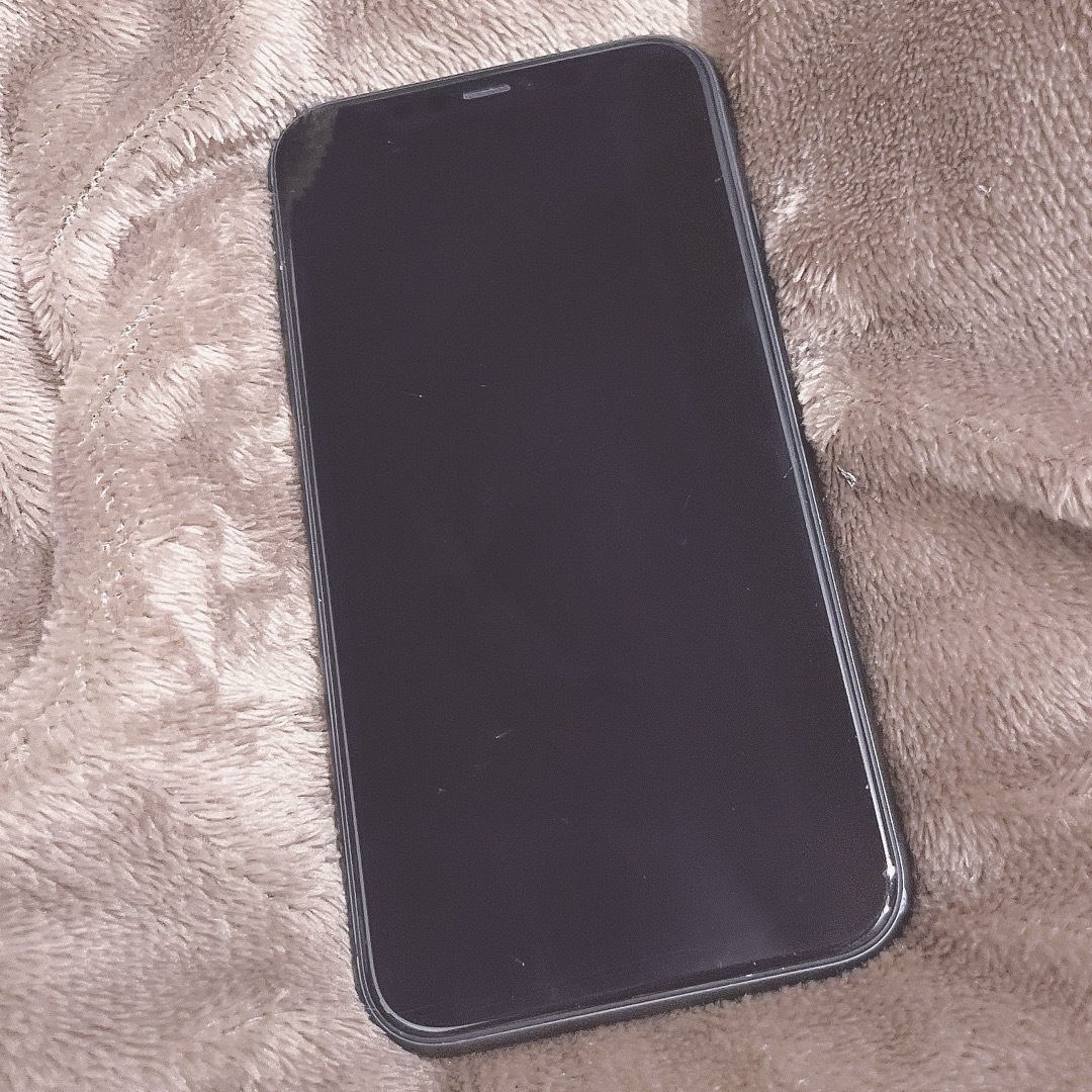 Apple(アップル)のiPhone 11  ブラック 中古 美品  スマホ/家電/カメラのスマートフォン/携帯電話(スマートフォン本体)の商品写真