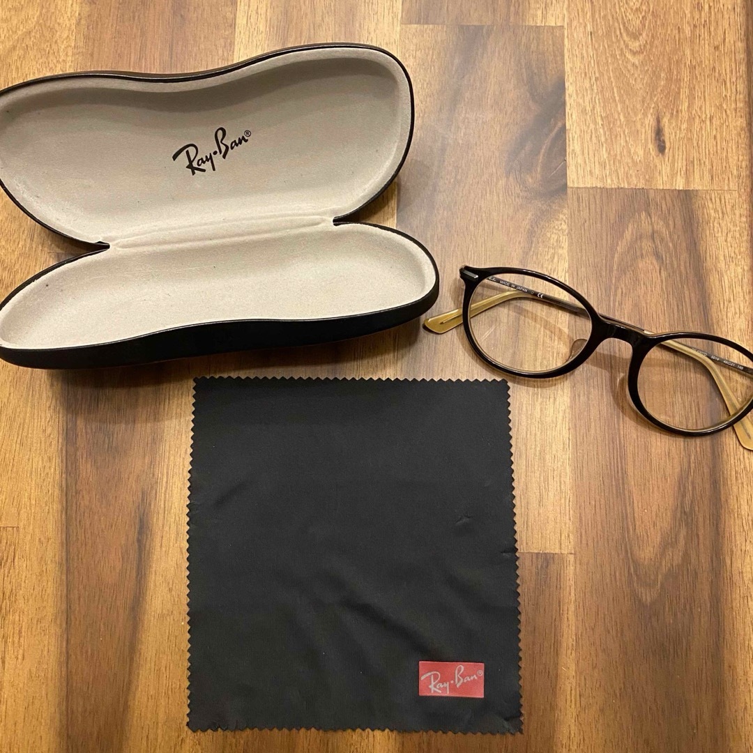 Ray-Ban(レイバン)の3/27のみ限定値下げ！早い者勝ち！Ray-Ban レイバン　メガネ　度なし レディースのファッション小物(サングラス/メガネ)の商品写真