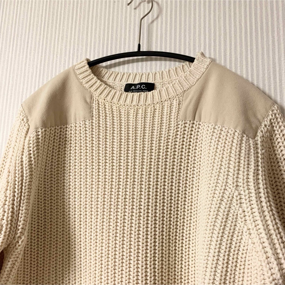 A.P.C(アーペーセー)のA.P.C アーペーセー　ショルダーパッチ　ローゲージニット　コットン　セーター メンズのトップス(ニット/セーター)の商品写真