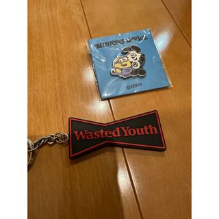 ガールズドントクライ(Girls Don't Cry)のwasted youth キーホルダー verdy ピンズ セット(キーホルダー)