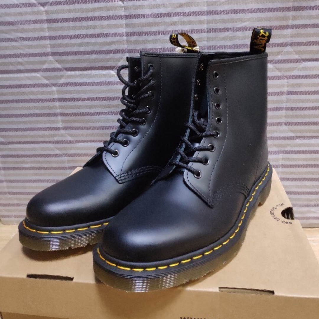 Dr.Martens(ドクターマーチン)のUK6　8ホール　ブーツ Dr. Martens ドクターマーチン本革 レディースの靴/シューズ(ブーツ)の商品写真