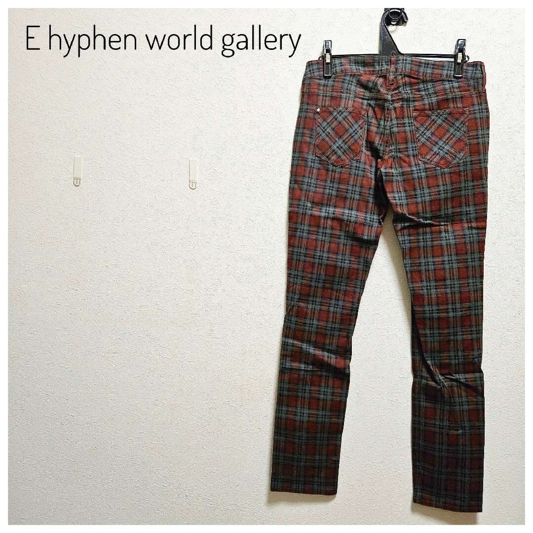 E hyphen world gallery(イーハイフンワールドギャラリー)の美品E hyphen world gallery　スキニーパンツ　赤チェック　M レディースのパンツ(スキニーパンツ)の商品写真