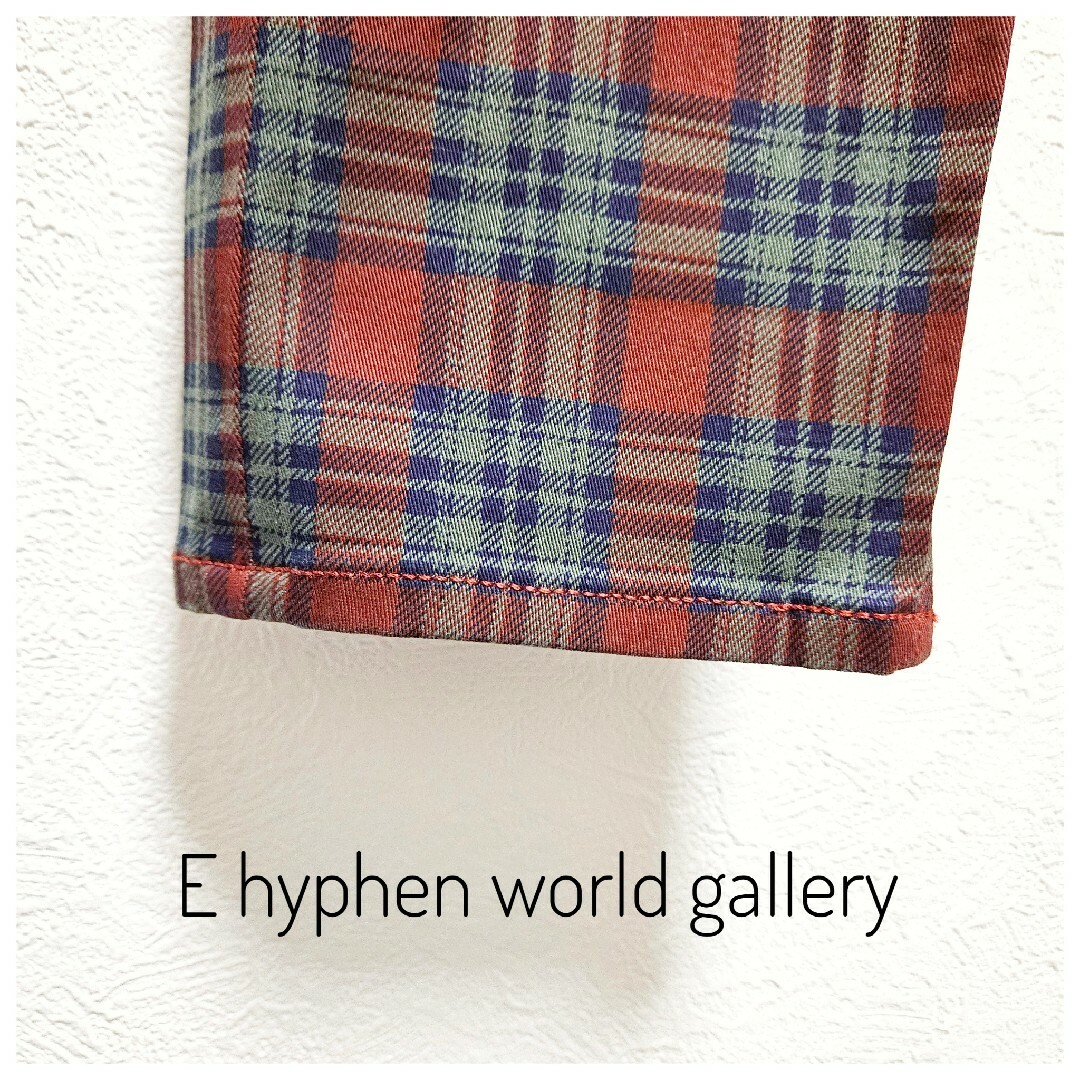 E hyphen world gallery(イーハイフンワールドギャラリー)の美品E hyphen world gallery　スキニーパンツ　赤チェック　M レディースのパンツ(スキニーパンツ)の商品写真