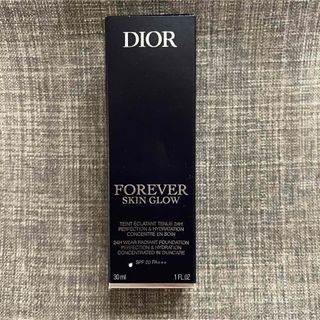 クリスチャンディオール(Christian Dior)のディオールスキンフォーエヴァー フルイドグロウ 30ml ファンデーション 1N(ファンデーション)