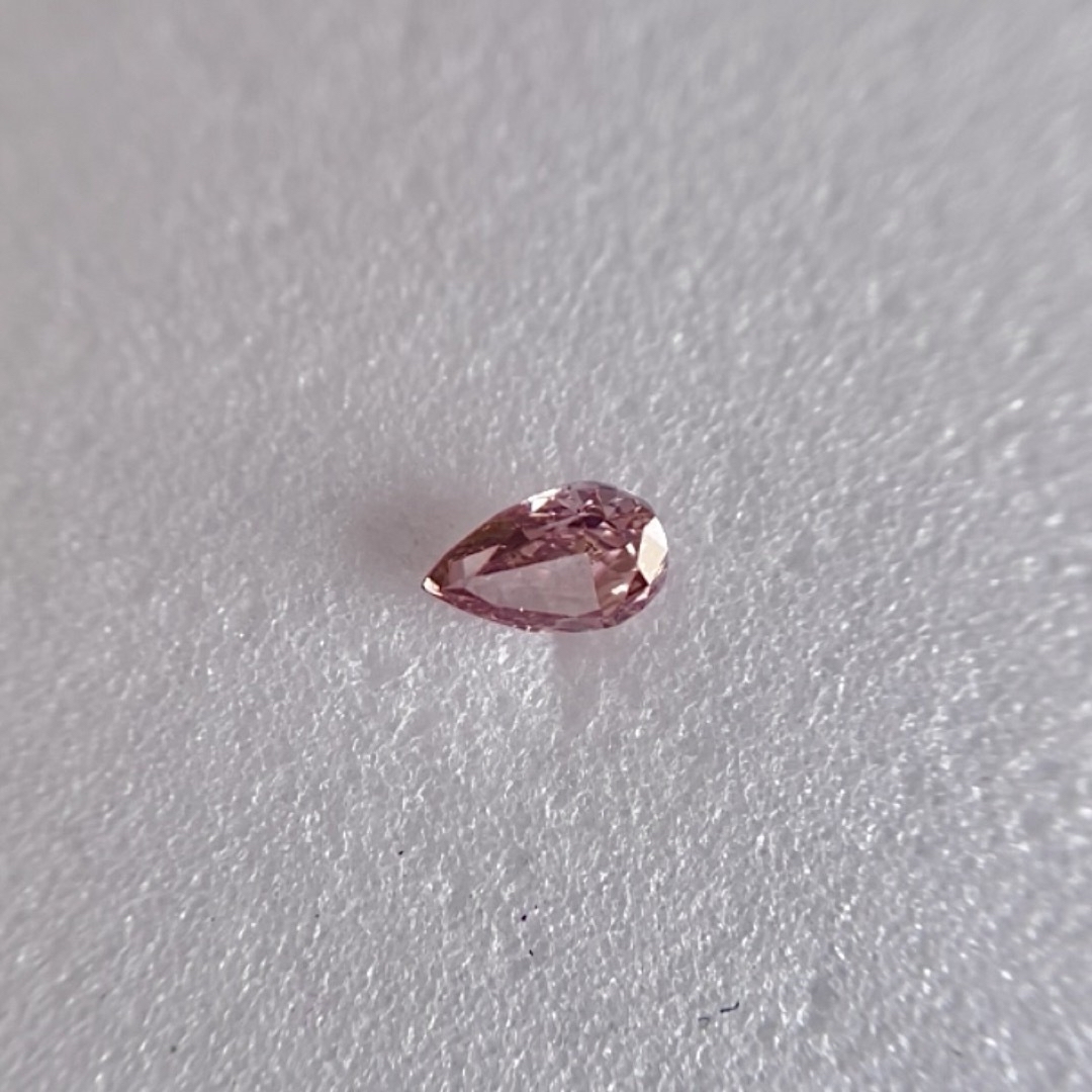 0.078ct VS-1 天然ピンクダイヤモンド FANCY DEEP PINK