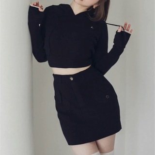 ISISLOVE 韓国ファッション ニット セーター ボリューム袖 黒 Mの通販 ...