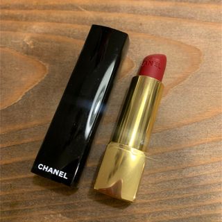 シャネル(CHANEL)のシャネル CHANEL ルージュアリュール ヴェルヴェット38 ラ ファシナント(口紅)