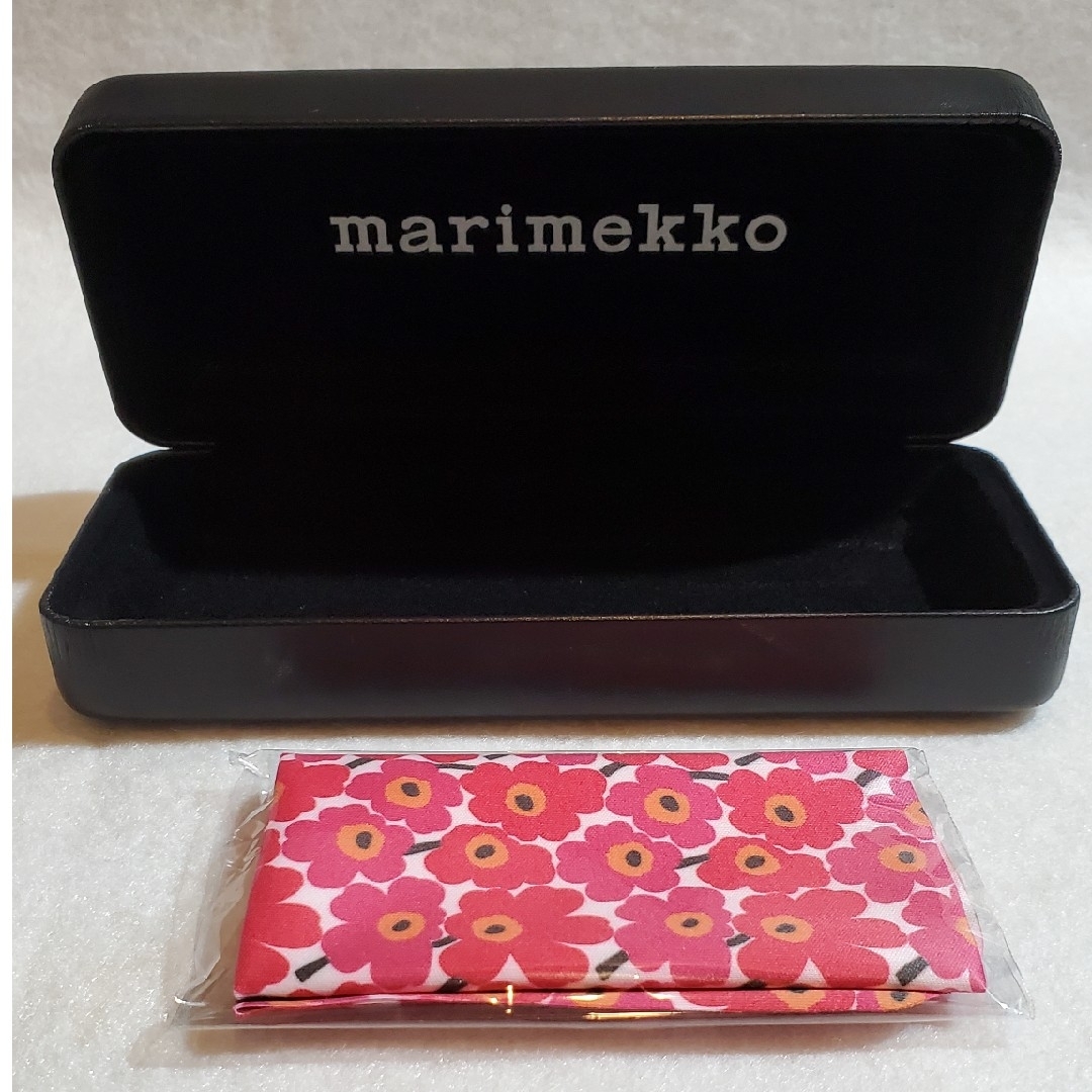 marimekko(マリメッコ)のmarimekkoマリメッコ　メガネケース　メガネ拭き レディースのファッション小物(サングラス/メガネ)の商品写真