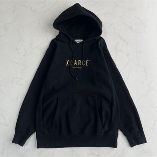 エクストララージ(XLARGE)の『 X-LARGE 』プルオーバーパーカー／L／金刺繍／裏起毛(パーカー)