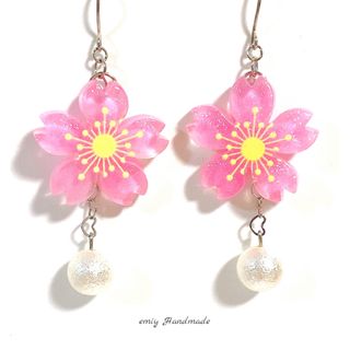 大人可愛い♡上品　桜×揺れる パールピアス・イヤリング　★再販★(ピアス)