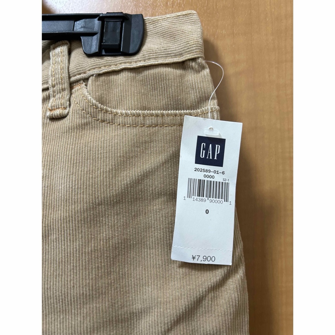 GAP(ギャップ)のGAPストレッチコーディロイパンツ（未使用） レディースのパンツ(カジュアルパンツ)の商品写真