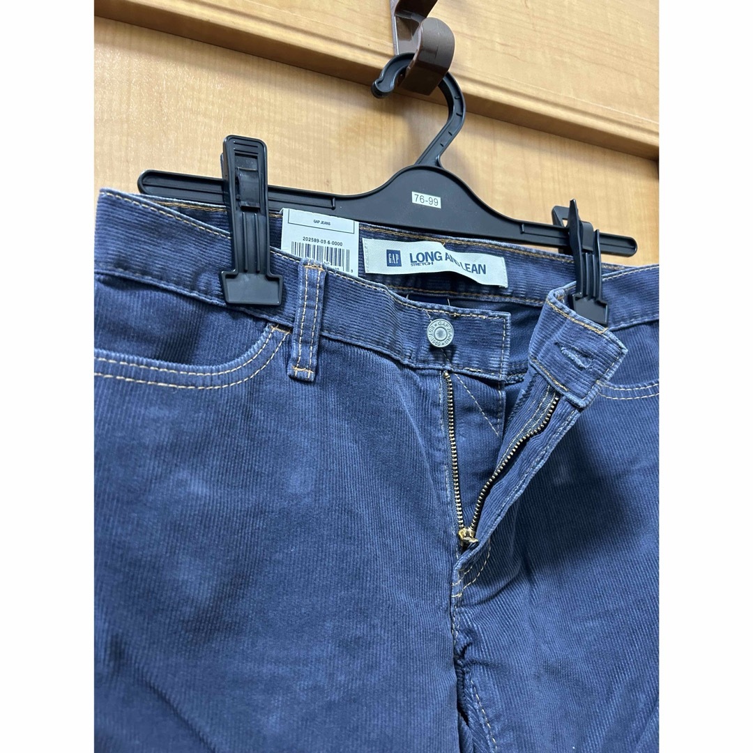 GAP(ギャップ)のGAPストレッチコーディロイパンツ（未使用） レディースのパンツ(カジュアルパンツ)の商品写真