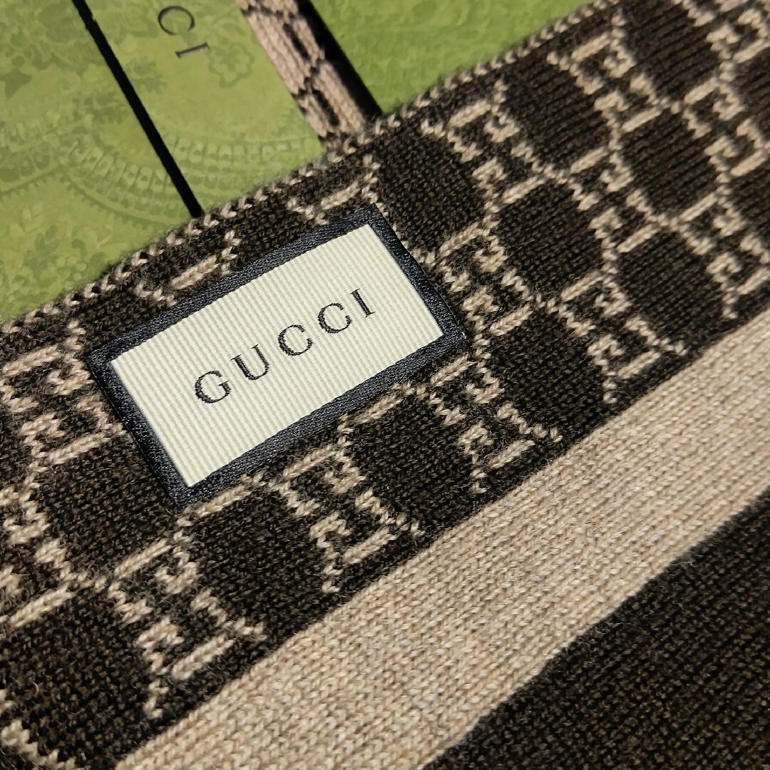 Gucci(グッチ)の❤新品箱袋付❤最高級ウール❤GUCCI❤マフラー ストール ショール スカーフ メンズのファッション小物(マフラー)の商品写真